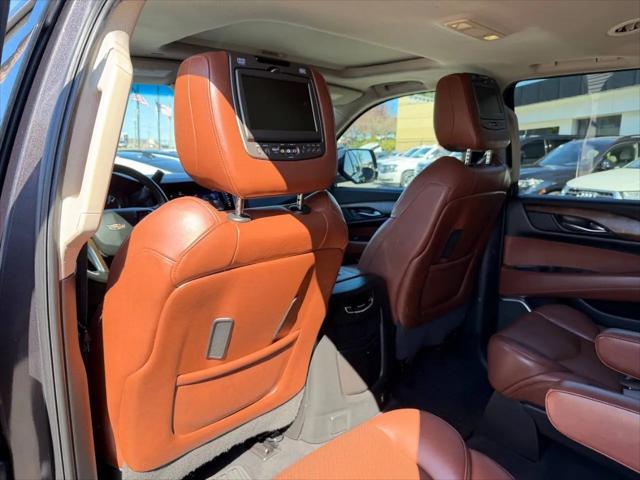 2017 Cadillac Escalade ESV Luxury