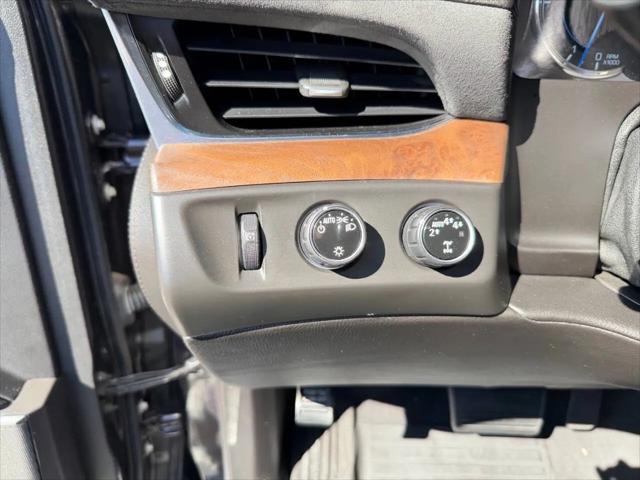 2017 Cadillac Escalade ESV Luxury
