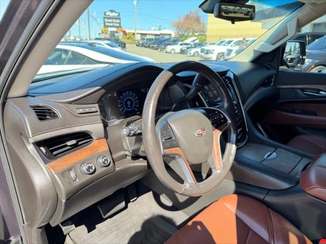 2017 Cadillac Escalade ESV Luxury