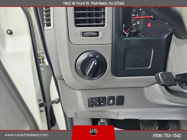 2013 Nissan 2500 S V6
