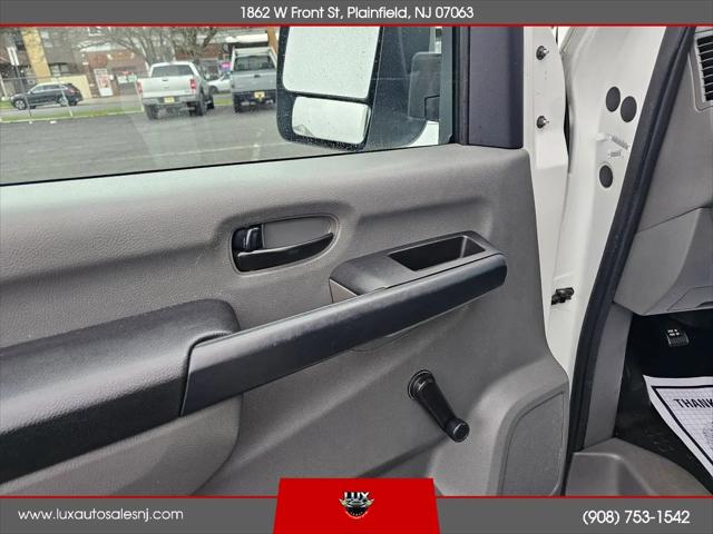 2013 Nissan 2500 S V6
