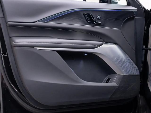2025 Cadillac iQ Luxury 3 RWD