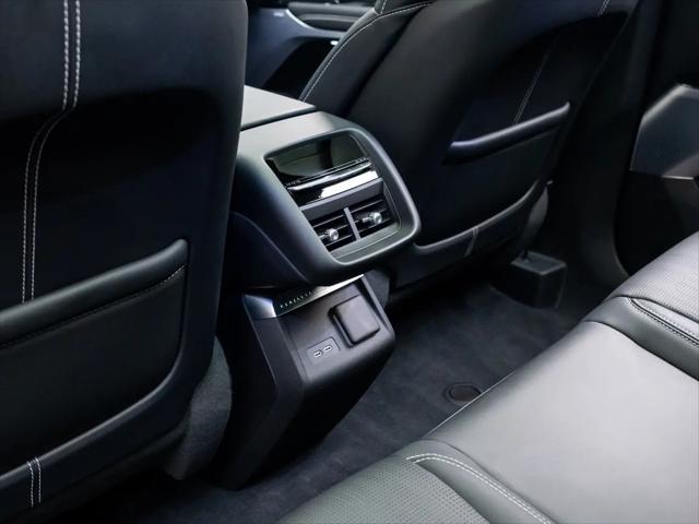 2025 Cadillac iQ Luxury 3 RWD