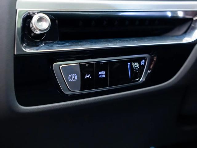 2025 Cadillac iQ Luxury 3 RWD
