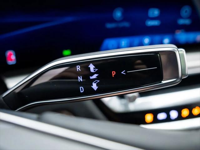 2025 Cadillac iQ Luxury 3 RWD