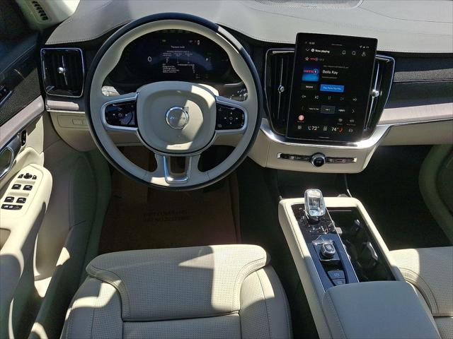 2026 Volvo XC90 Plug-In Hybrid Ultra Dark Theme, T8 AWD, Electric/Gasoline, 6 Seats