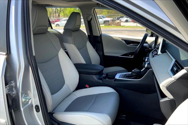 2020 Toyota RAV4 Limited