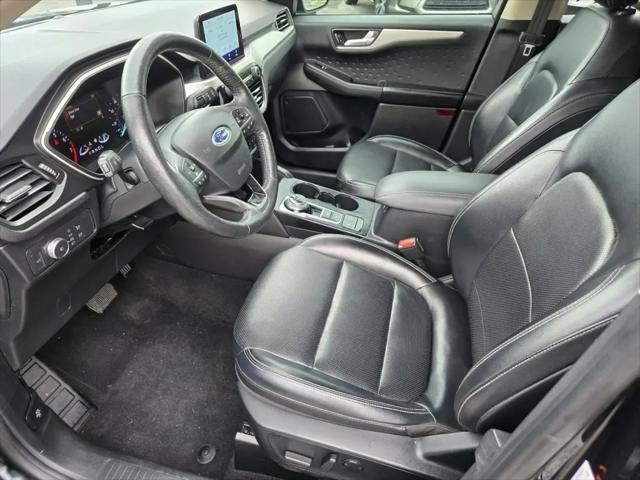 2020 Ford Escape SEL