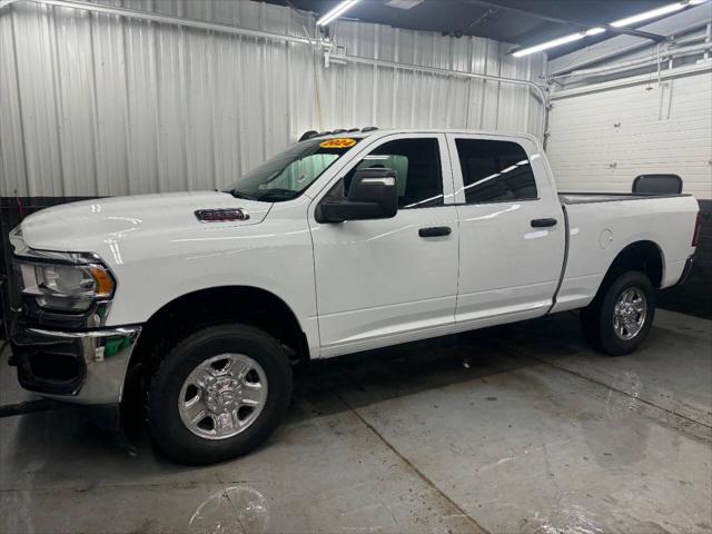 2024 Ram 2500 Tradesman Crew Cab 4x4 6'4" Box