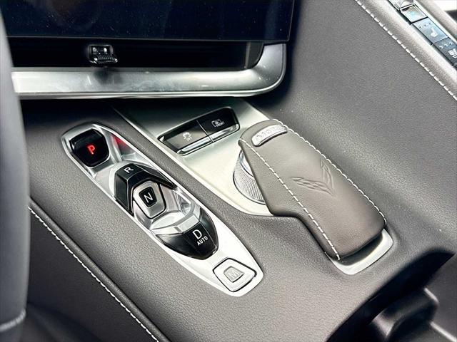 2025 Chevrolet Corvette Stingray RWD Coupe 2LT