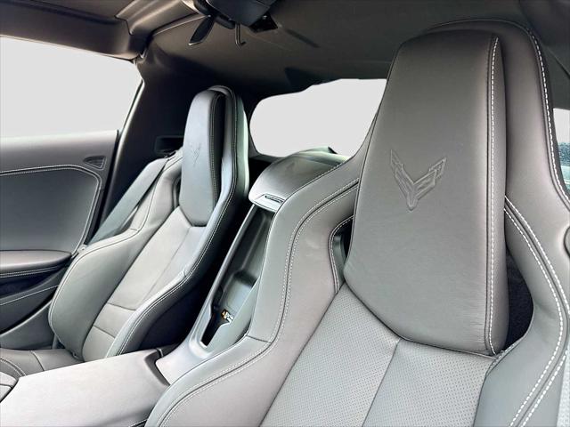 2025 Chevrolet Corvette Stingray RWD Coupe 2LT