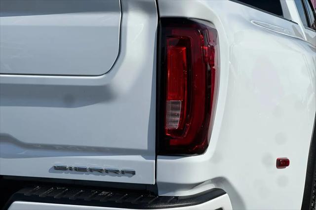 2020 GMC Sierra 3500HD 4WD Crew Cab Long Bed Denali
