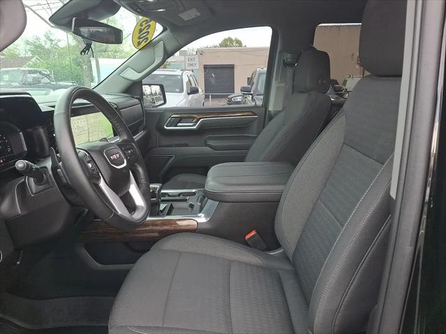 2025 GMC Sierra 1500 4WD Crew Cab Short Box Elevation with 3SB