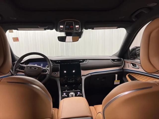 2025 Jeep Grand Cherokee L Summit 4x4