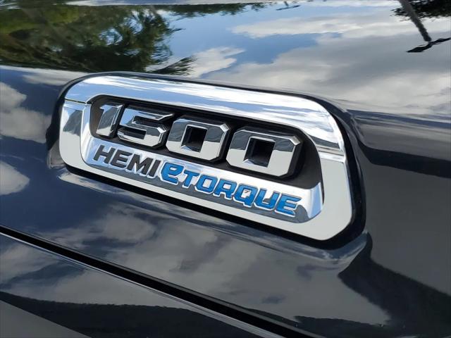 2022 Ram 1500 Laramie Crew Cab 4x2 5'7" Box