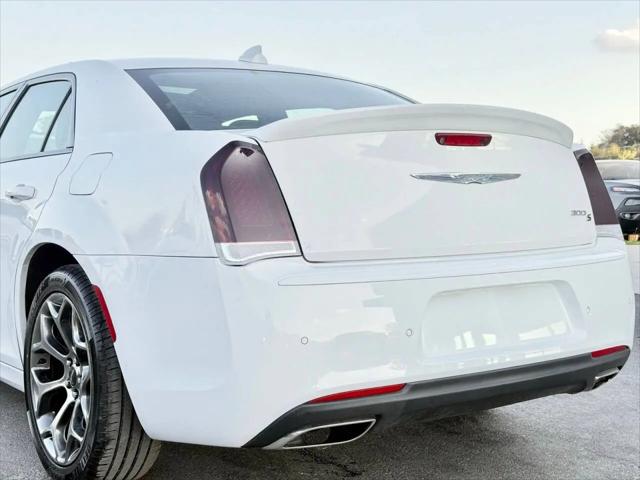 2017 Chrysler 300 Limited AWD
