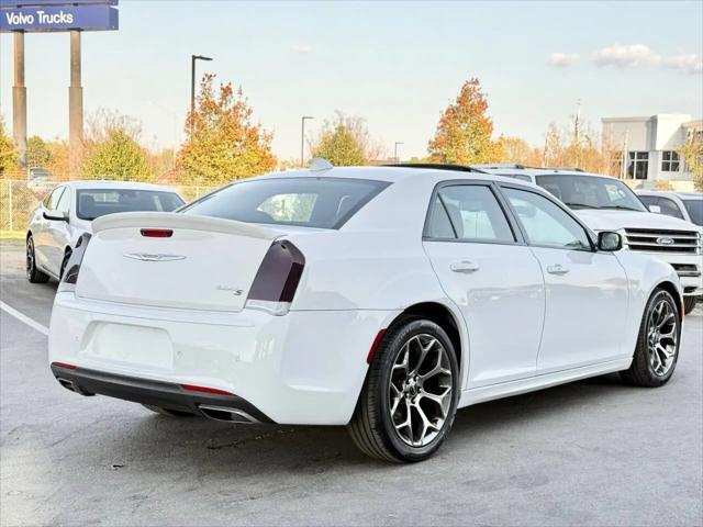 2017 Chrysler 300 Limited AWD