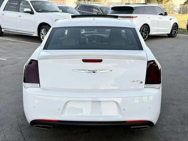 2017 Chrysler 300 Limited AWD