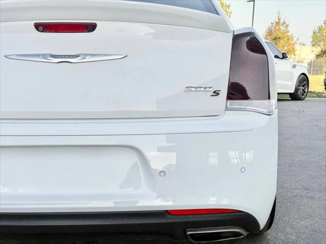 2017 Chrysler 300 Limited AWD
