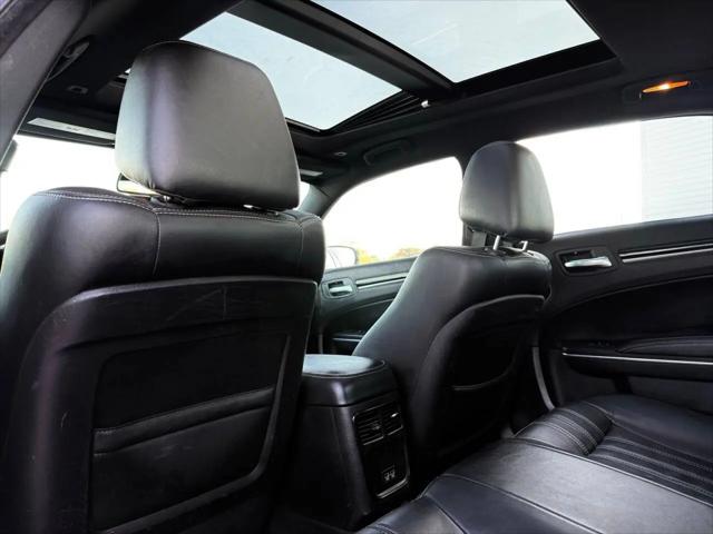 2017 Chrysler 300 Limited AWD