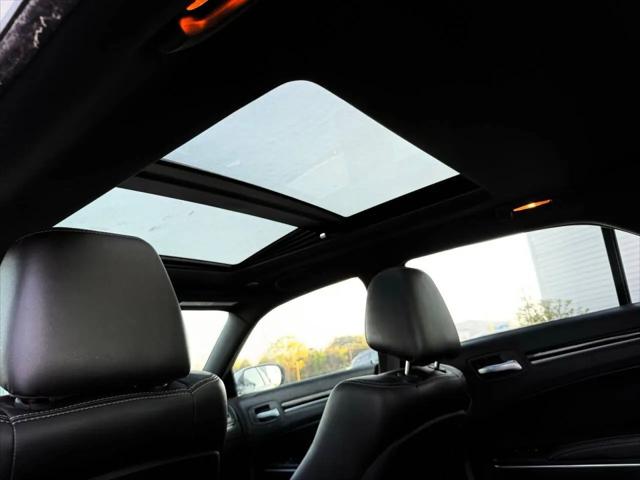 2017 Chrysler 300 Limited AWD