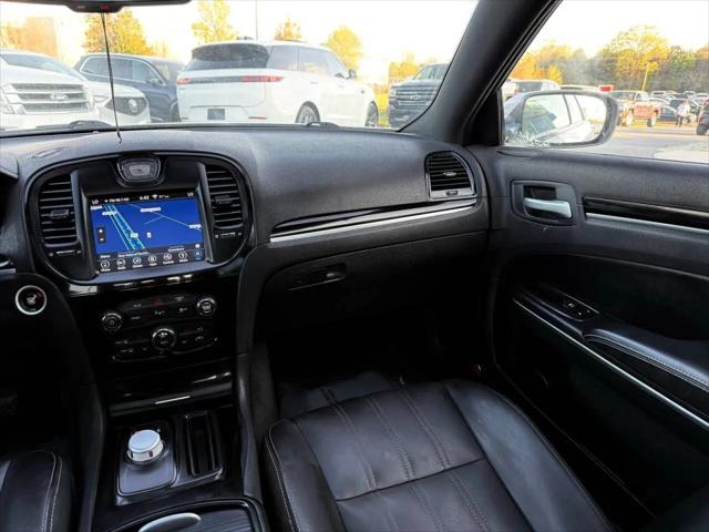 2017 Chrysler 300 Limited AWD