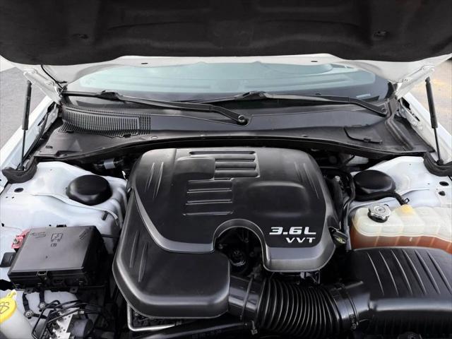 2017 Chrysler 300 Limited AWD