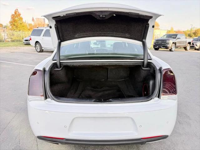 2017 Chrysler 300 Limited AWD