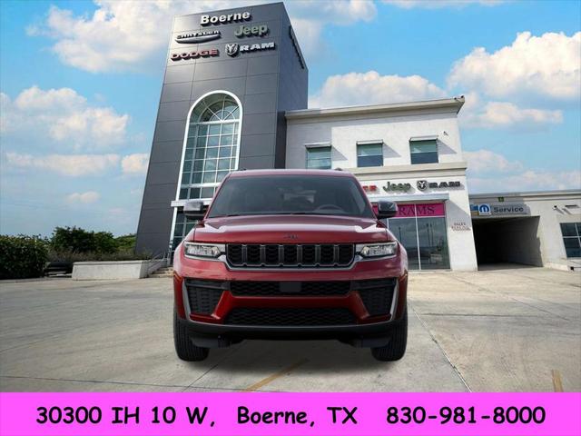 2026 Jeep Grand Cherokee Altitude 4x2