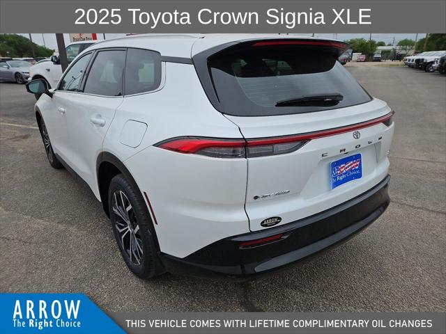 2025 Toyota Crown Signia XLE