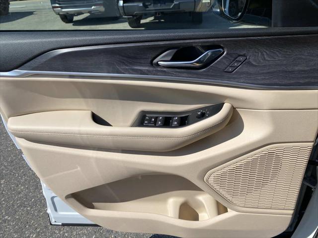 2025 Jeep Grand Cherokee L Limited 4x4