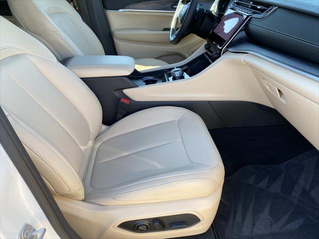 2025 Jeep Grand Cherokee L Limited 4x4