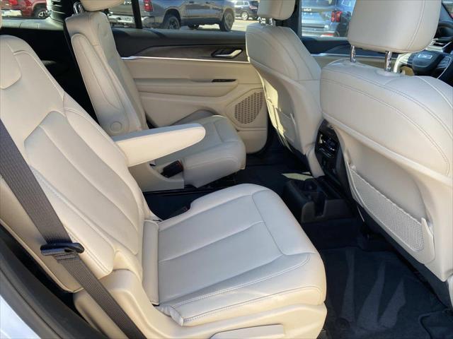 2025 Jeep Grand Cherokee L Limited 4x4