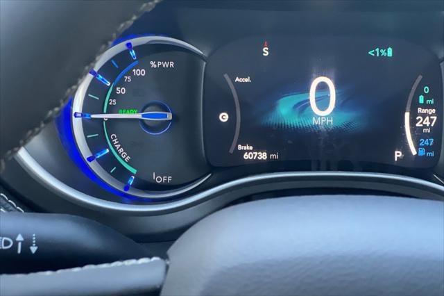 2024 Chrysler Pacifica Hybrid Select