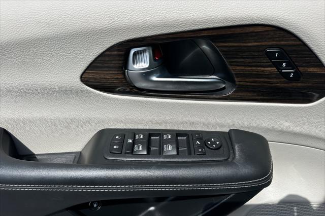 2023 Chrysler Pacifica Hybrid Limited