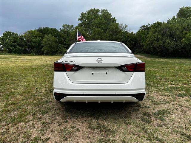 2025 Nissan Altima SV FWD