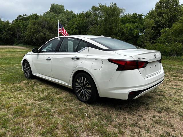 2025 Nissan Altima SV FWD