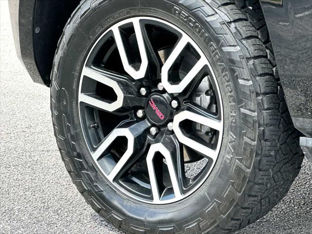 2023 GMC Yukon 4WD AT4