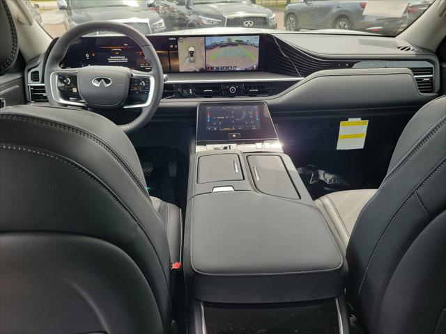 2026 INFINITI QX80 LUXE