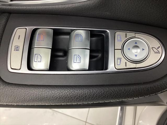 2019 Mercedes-Benz C-CLASS C 300 C 300 Sedan