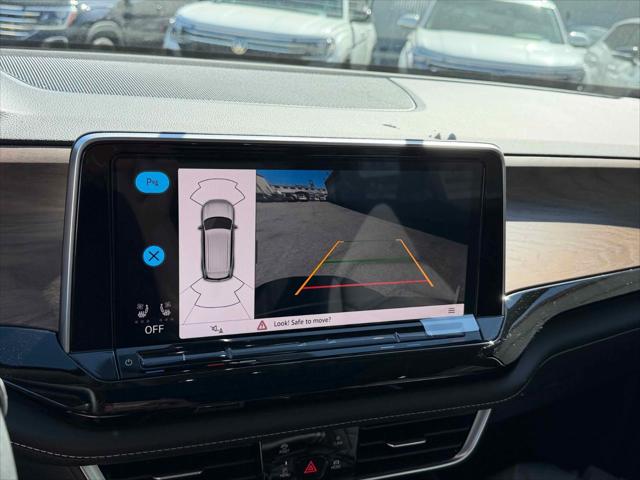 2026 Volkswagen Atlas SE with Technology