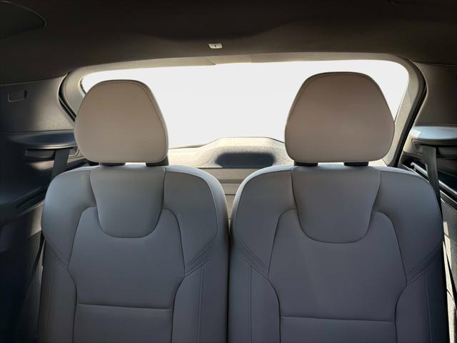 2026 Volvo XC90 Plus, B6 AWD Gas (mild hybrid), Gasoline, Bright, 7 Seats