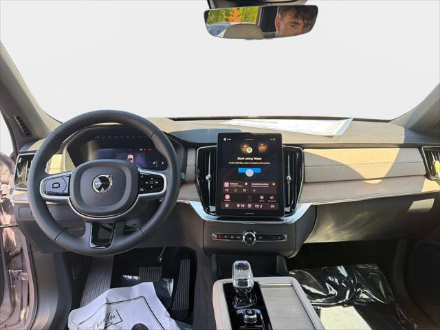2026 Volvo XC90 Plus, B6 AWD Gas (mild hybrid), Gasoline, Bright, 7 Seats
