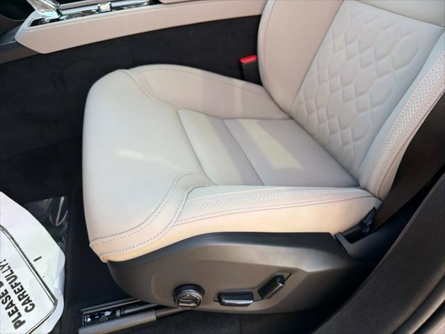 2026 Volvo XC90 Plus, B6 AWD Gas (mild hybrid), Gasoline, Bright, 7 Seats
