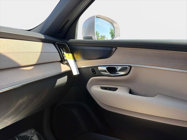 2026 Volvo XC90 Plus, B6 AWD Gas (mild hybrid), Gasoline, Bright, 7 Seats