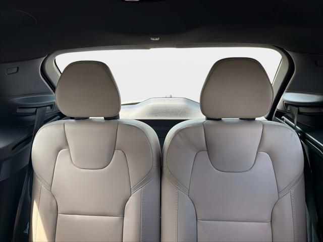 2026 Volvo XC90 Plug-In Hybrid Ultra, T8 AWD, Electric/Gasoline, Bright, 7 Seats