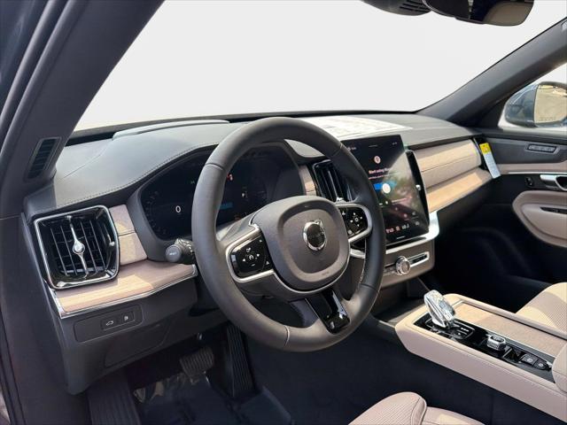 2026 Volvo XC90 Plug-In Hybrid Ultra, T8 AWD, Electric/Gasoline, Bright, 7 Seats