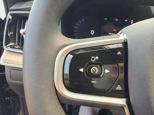 2026 Volvo XC90 Plug-In Hybrid Ultra, T8 AWD, Electric/Gasoline, Bright, 7 Seats