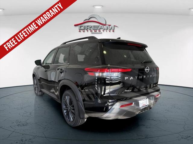 2026 Nissan Pathfinder SL