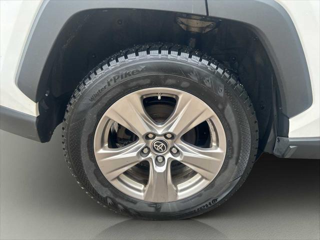 2022 Toyota RAV4 Hybrid LE